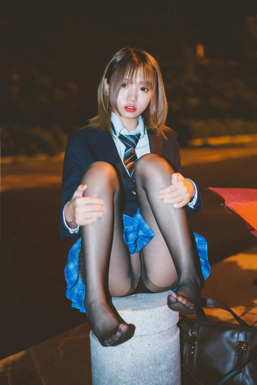 柒柒要乖哦-深夜公园JK[35P-311MB]-趣味社