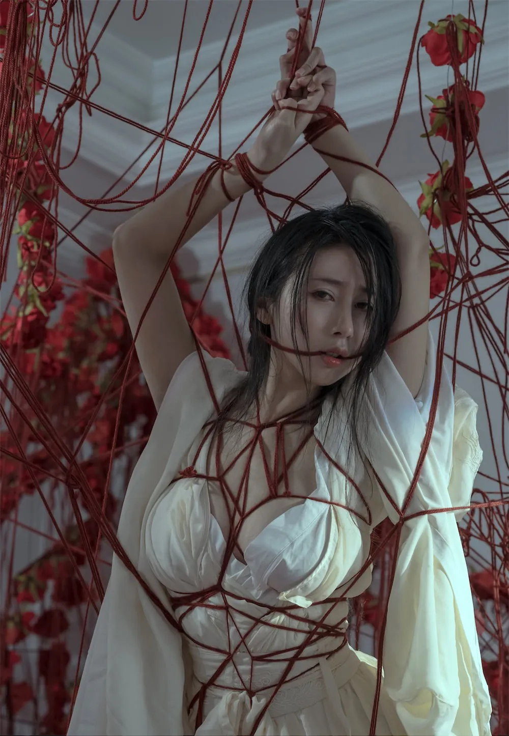 云溪溪-奶桃-囚鸟[64P-16MB]-趣味社