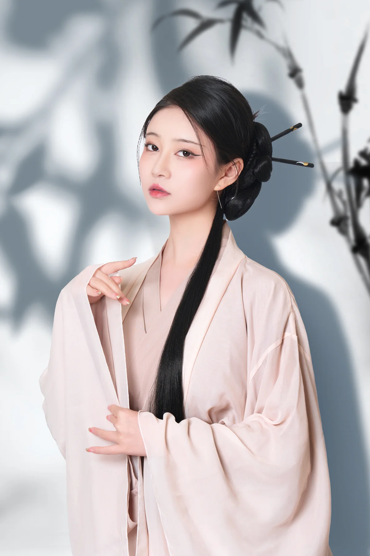 年年nnian-青丝[20P-89MB]-趣味社