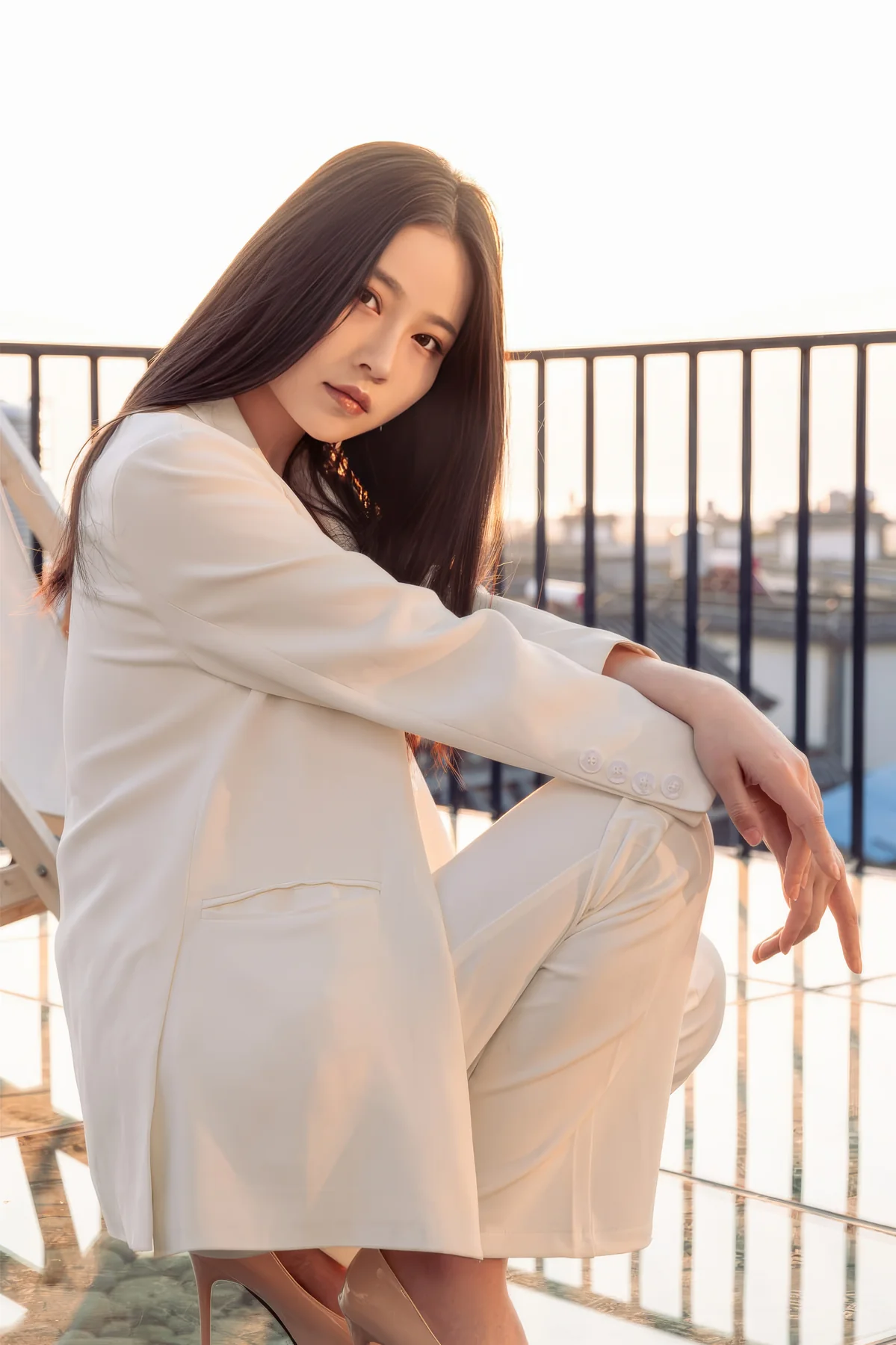 年年nnian-日出[45P-135MB]-趣味社