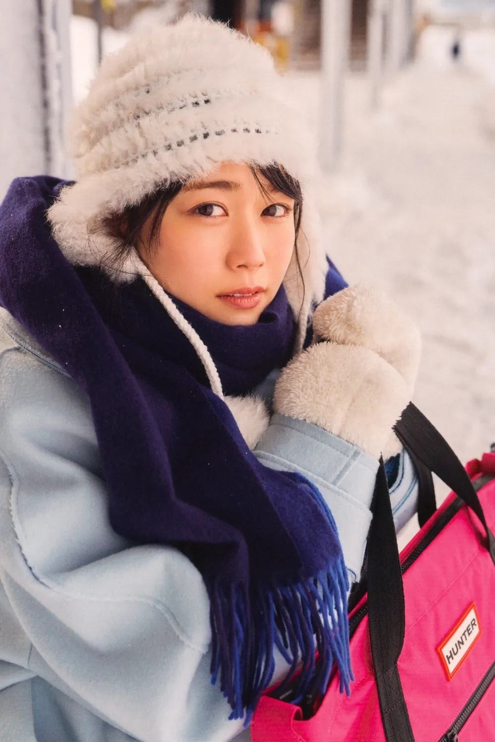 [Photobook] Akari Nibu 丹生明里 – Easy relationship やさしい関係-趣味社